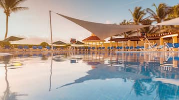 3 outdoor pools, open 8:00 AM to 7:00 PM, pool umbrellas, sun loungers