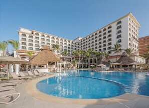 Front of property - GR Solaris Cancun & Spa - All Inclusive (Cancun)