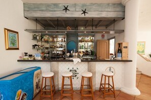 Bar (in der Unterkunft)