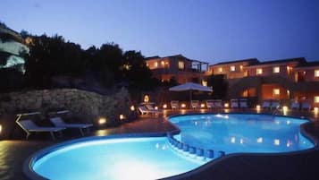 Outdoor pool, pool umbrellas, pool loungers