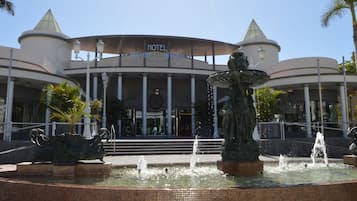 Fachada de la propiedad