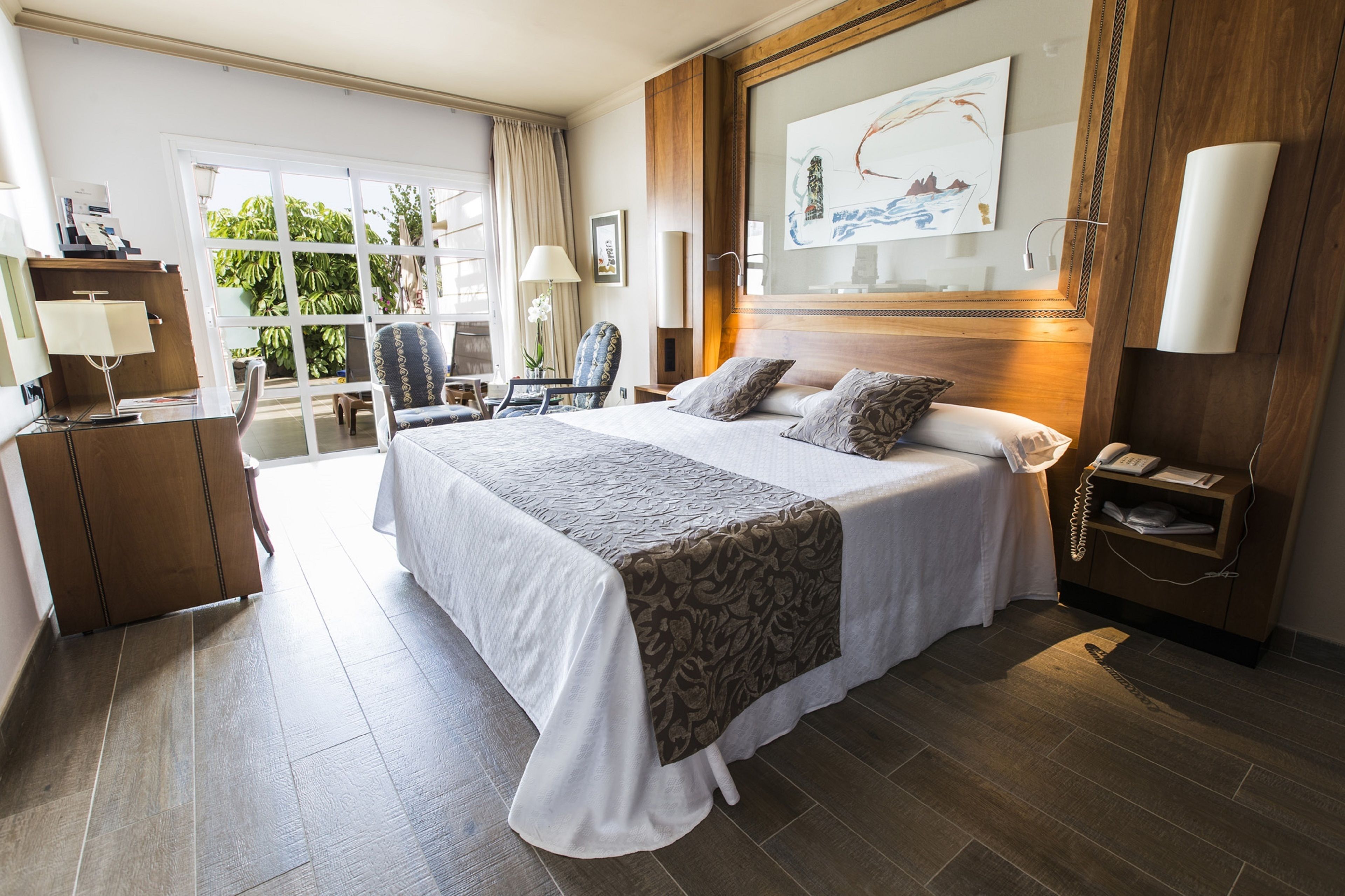 1 bedroom, minibar, in-room safe, desk