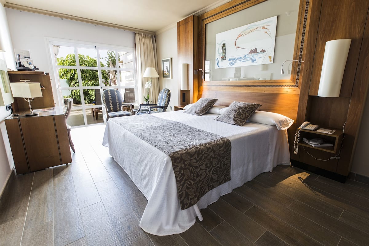 1 bedroom, minibar, in-room safe, desk