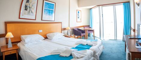 In-room safe, desk, free cribs/infant beds, free rollaway beds