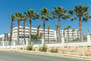 Front of property - Crown Resorts Horizon Hotel (Pegeia)