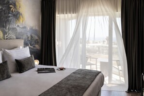 Room - Crown Resorts Horizon Hotel (Pegeia)