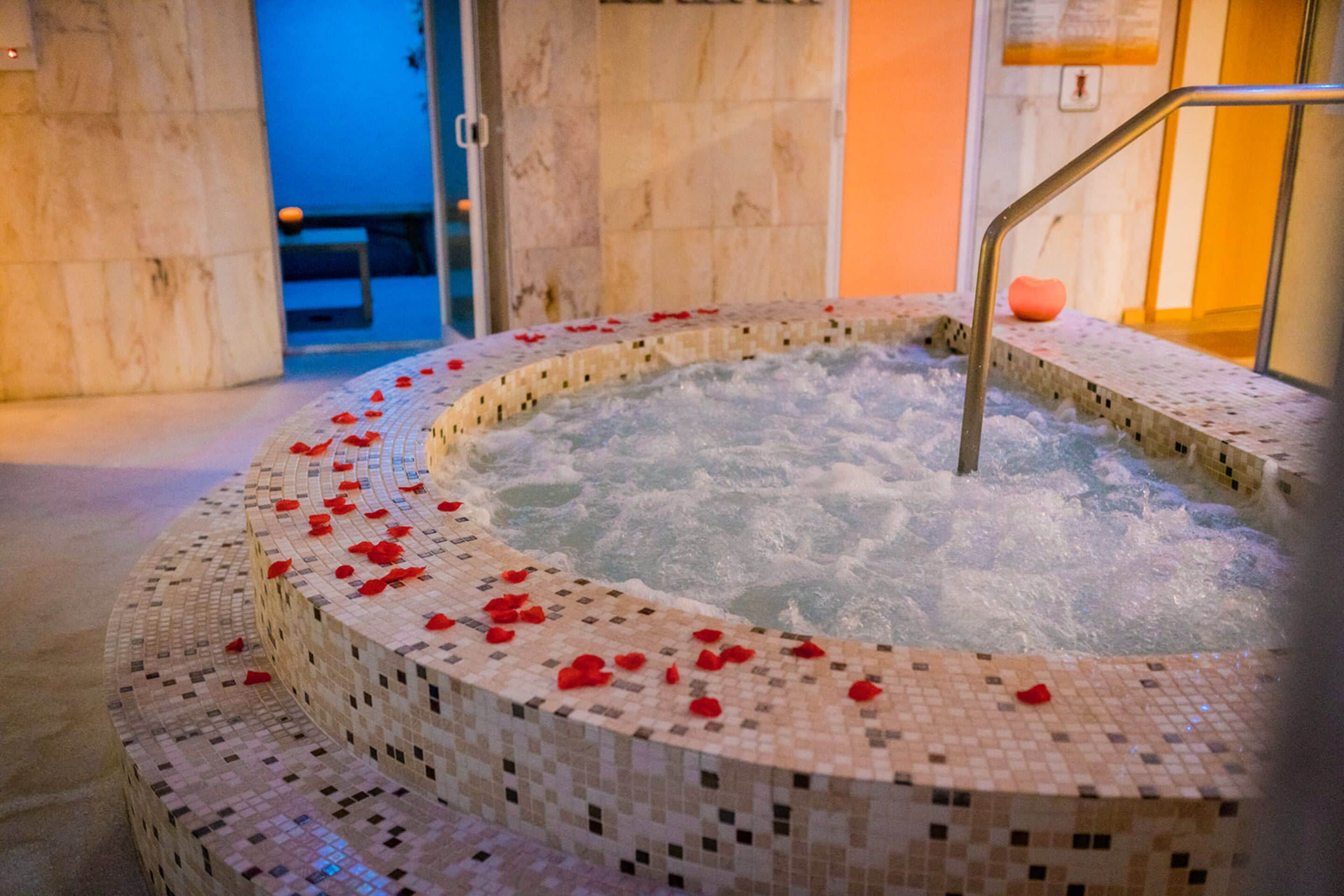 indoor spa tub
