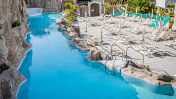3 outdoor pools, open 9:00 AM to 7:00 PM, pool umbrellas, sun loungers