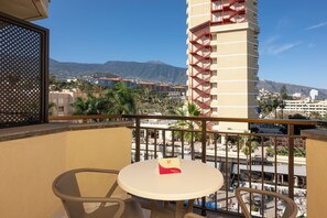 Tallelokero huoneessa, silitysrauta/-lauta, ilmainen Wi-Fi