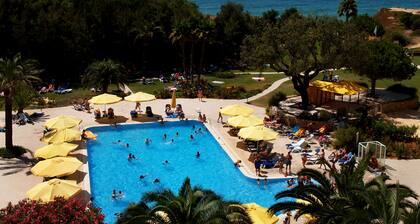 Alfamar Beach & Sport Resort