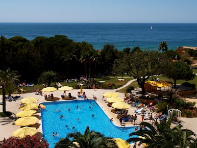 Alfamar Beach & Sport Resort