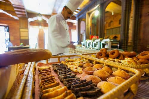 Daily buffet breakfast for a fee