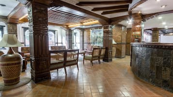 Lobby-Lounge