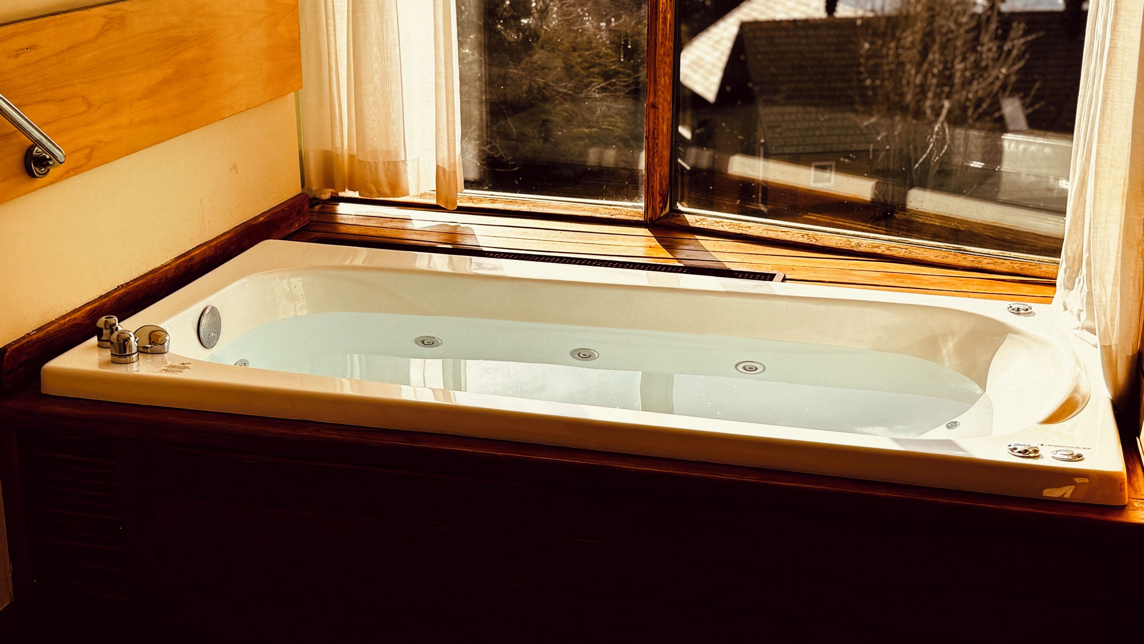 studio suite | bathroom | eco-friendly toiletries, hair dryer, bidet, towels