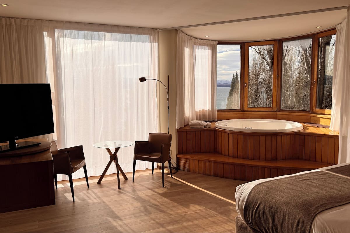 Junior Studio Suite