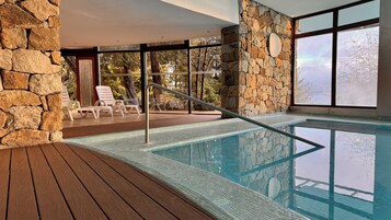 Indoor pool, outdoor pool