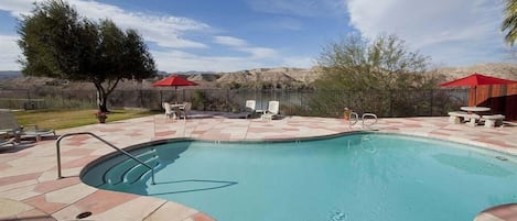 Piscina a l'aire lliure