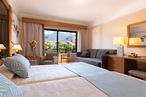 Minibar, in-room safe, desk, blackout curtains - GF Fañabe (Adeje)