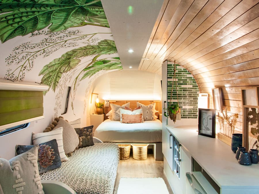 Trailer Suite | Premium bedding, minibar, in-room safe, desk
