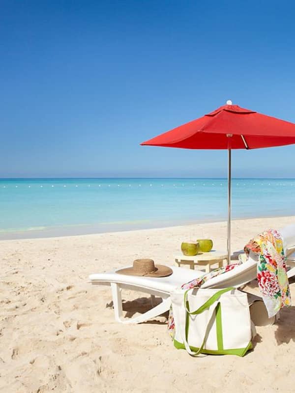 Private beach, white sand, beach umbrellas, beach towels