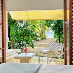 Deluxe Room, 1 King Bed, Ocean View | In-room safe, iron/ironing board, free cribs/infant beds, free WiFi