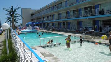 Área de juegos infantiles al aire libre