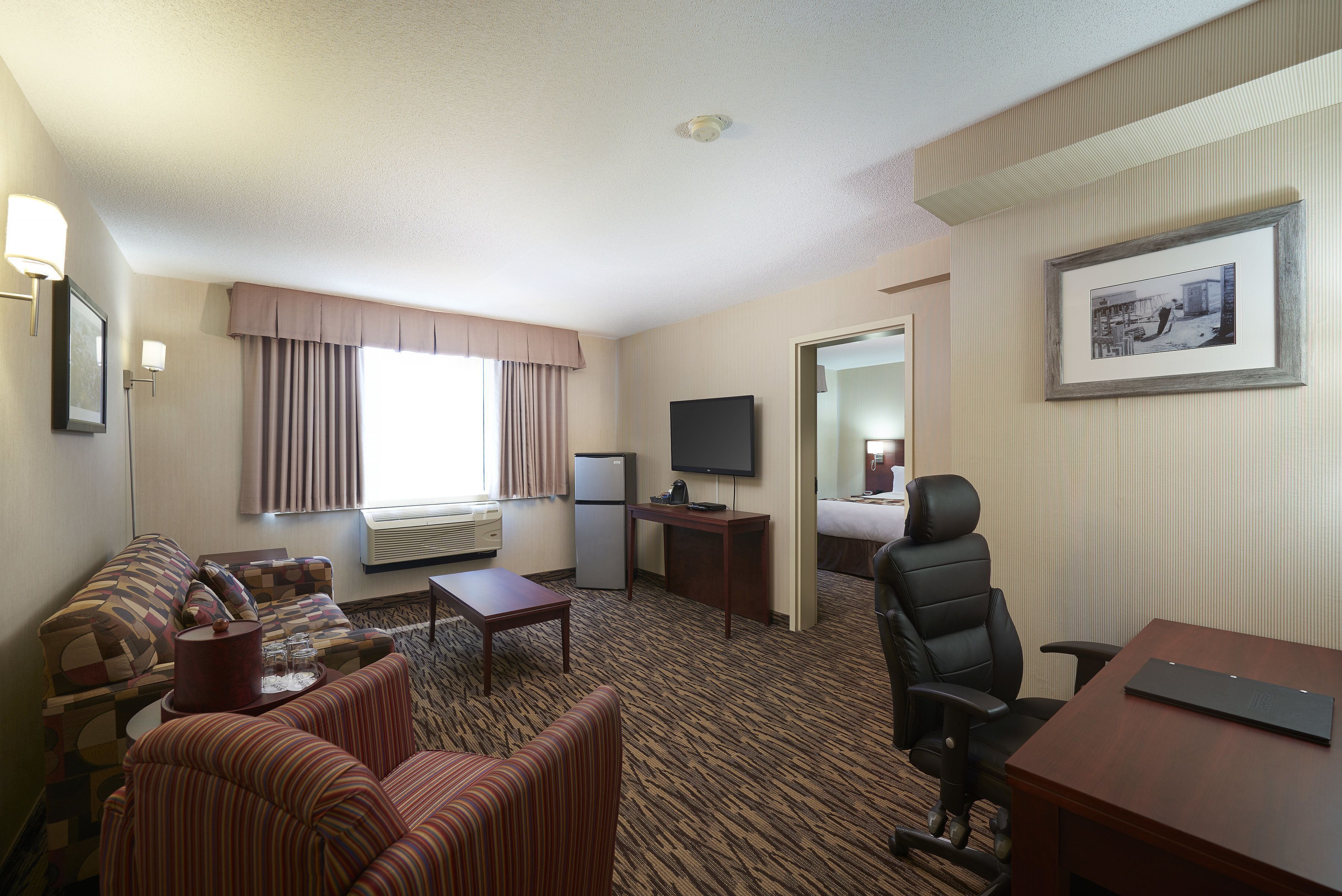 Soundproofing, iron/ironing board, free WiFi