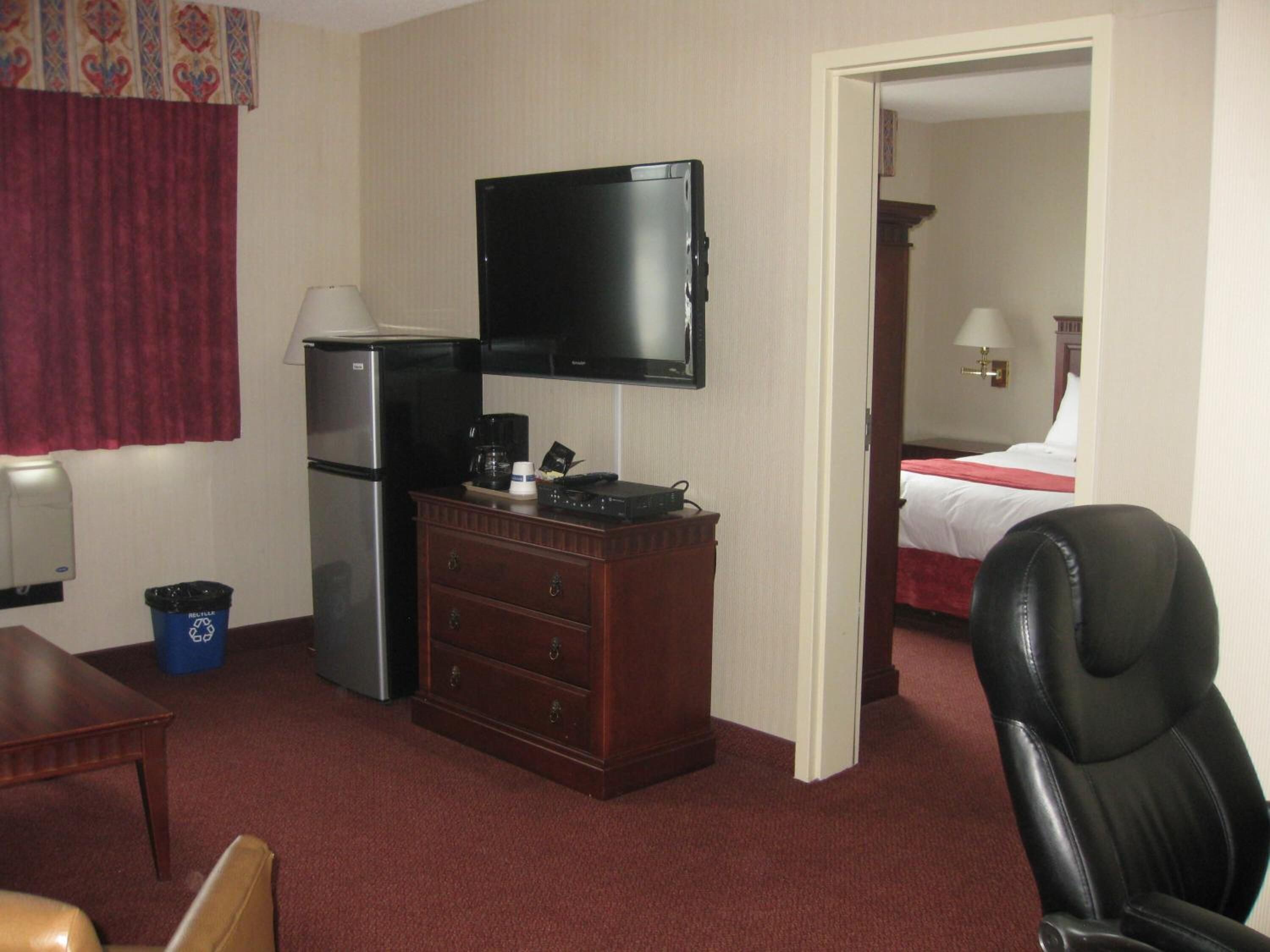 soundproofing, iron/ironing board, free wifi