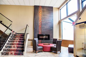 Interior entrance - Grand Oaks Hotel (Branson)