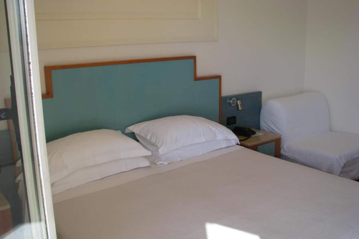 Down duvets, in-room safe, desk, free cots/infant beds
