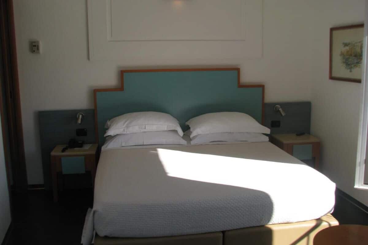 down duvets, in-room safe, desk, free cots/infant beds