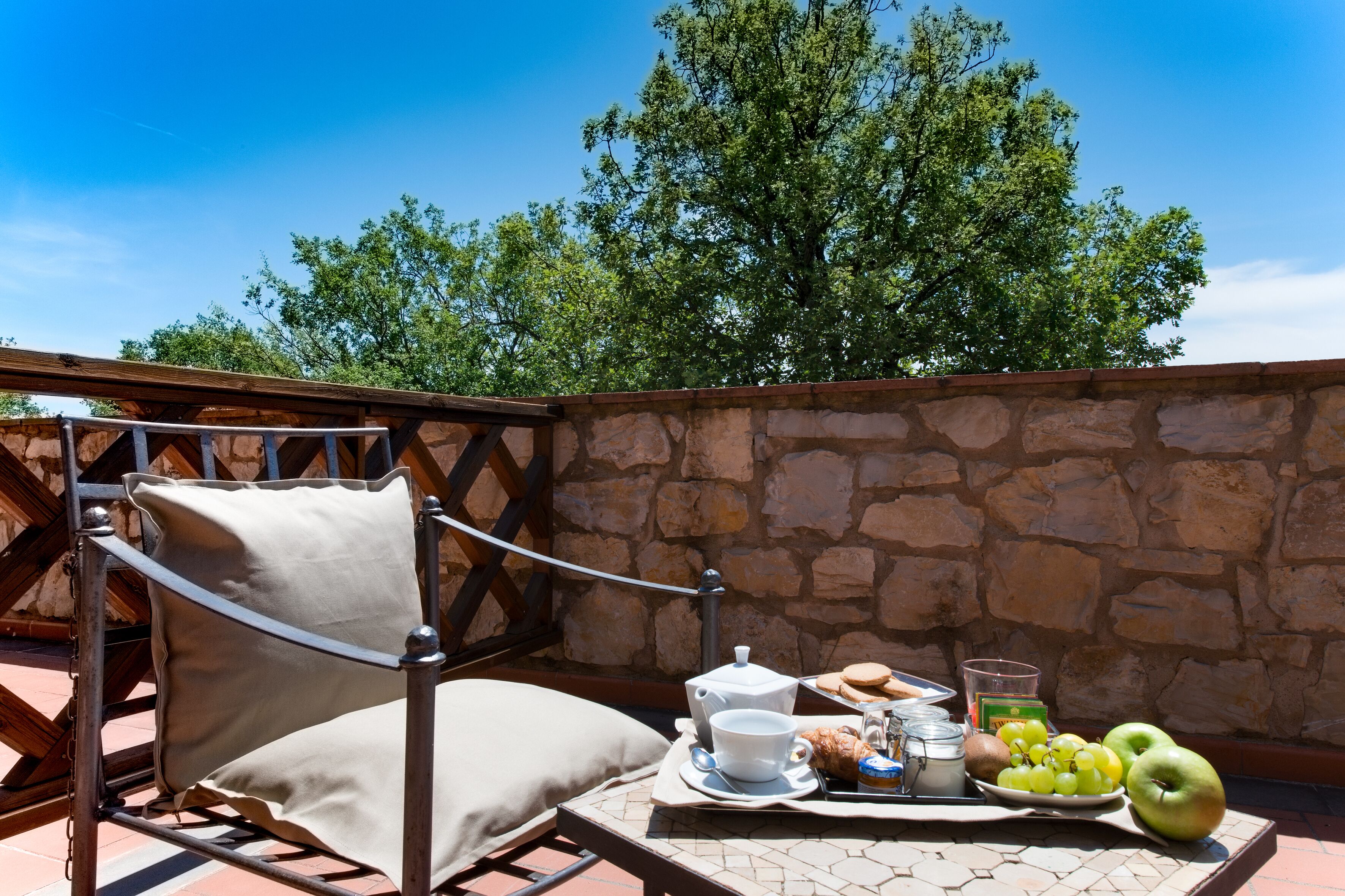 deluxe double room | terrace/patio