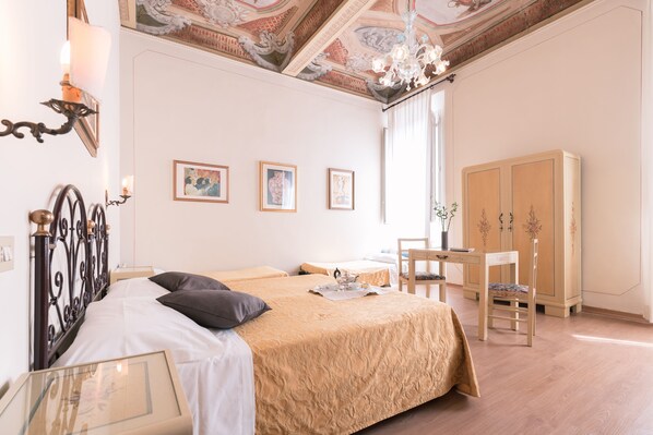 Minibar, in-room safe, desk, iron/ironing board