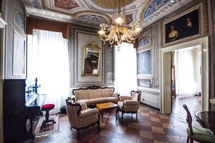 Sala de estar en el lobby