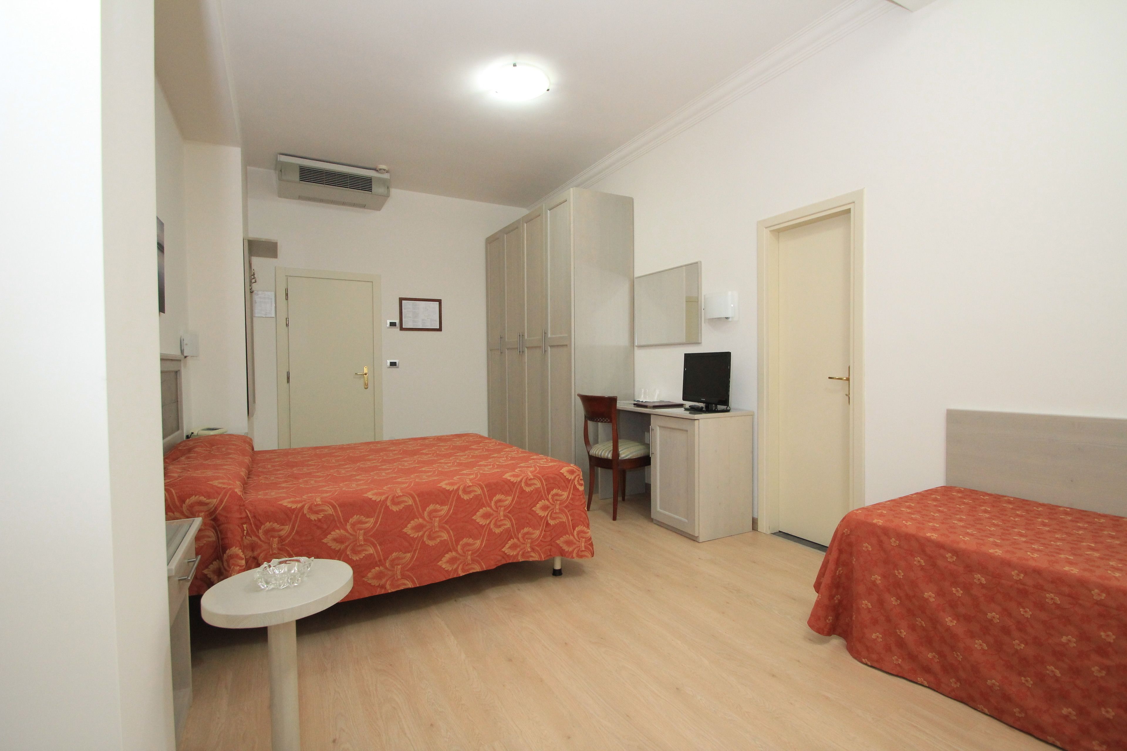 down duvets, minibar, in-room safe, desk