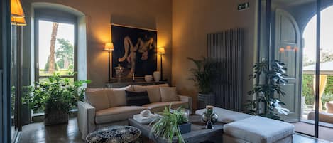 43-inch LCD TV with digital channels, TV