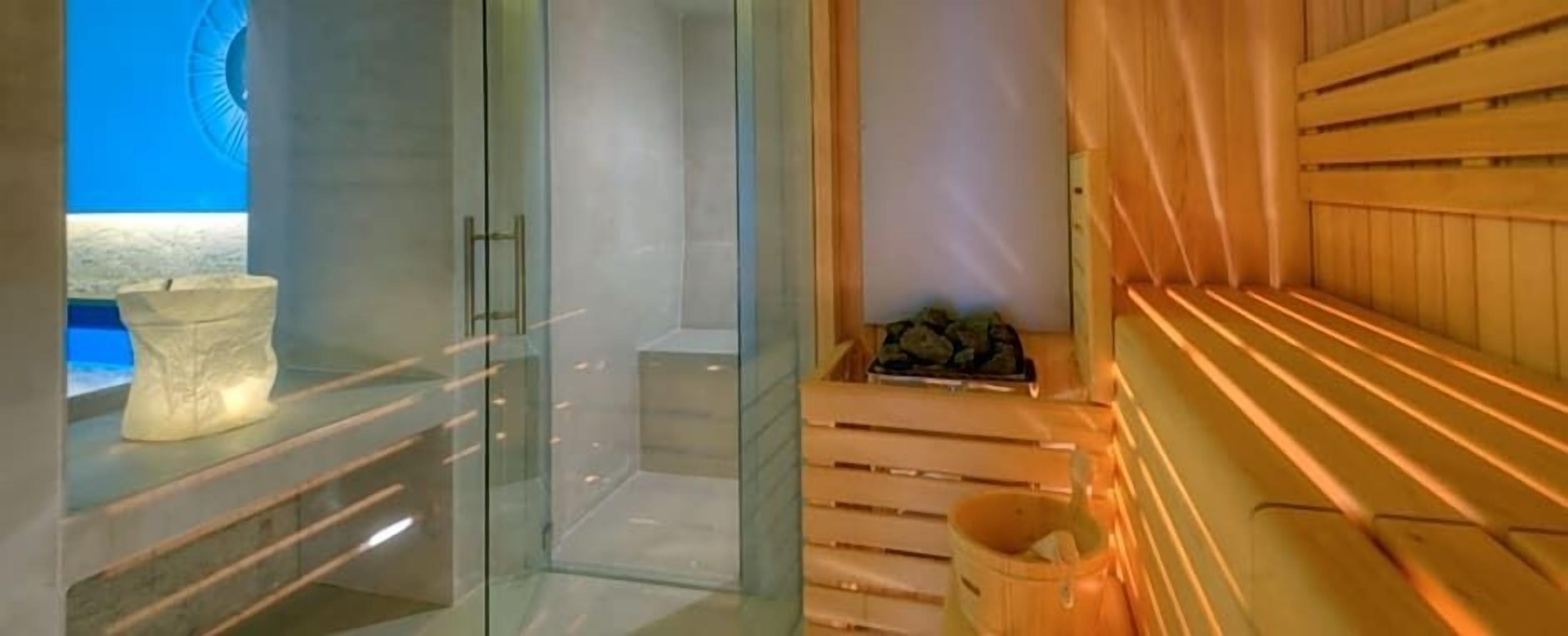 sauna, steam room, deep-tissue massages, massages