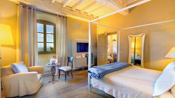 Daunenbettdecken, Minibar, Zimmersafe, schallisolierte Zimmer