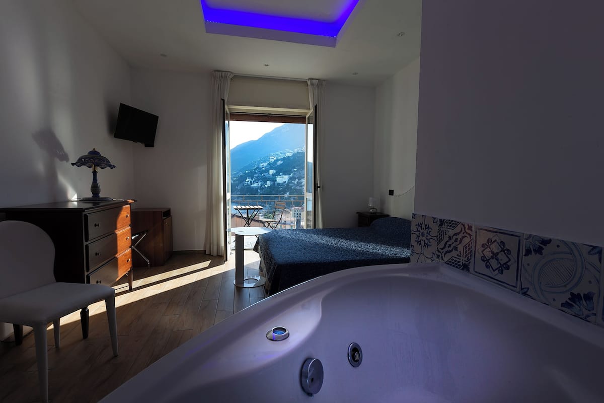 Superior studio suite | Een kluis op de kamer, verduisterende gordijnen, gratis wifi