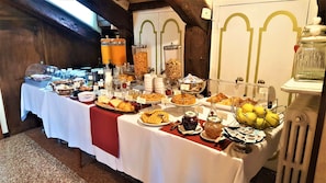 Breakfast buffet