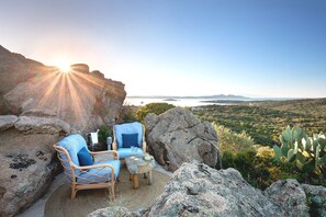 Suite, Hot Tub | Terrace/patio - Hotel Balocco (Arzachena)