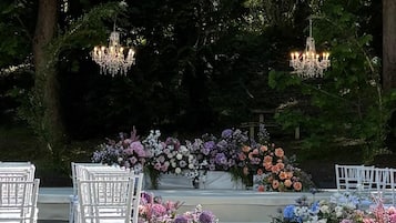 Außenbereich für Hochzeiten