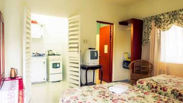 Iron/ironing board, free cribs/infant beds, rollaway beds, bed sheets