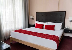 Standard Double Room | Minibar, in-room safe, rollaway beds, free WiFi - Hotel Basadre Suites (Lima)