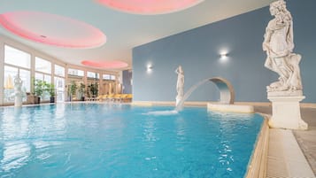 Piscine couverte, piscine extérieure