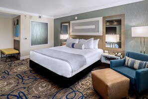 Habitación estándar, 1 cama de matrimonio grande | Sábanas de algodón egipcio y ropa de cama de alta calidad