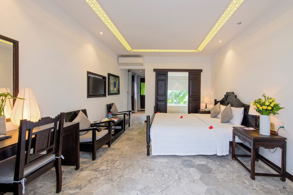 Deluxe with Private External Bathroom | 1 bedroom, premium bedding, memory foam beds, minibar
