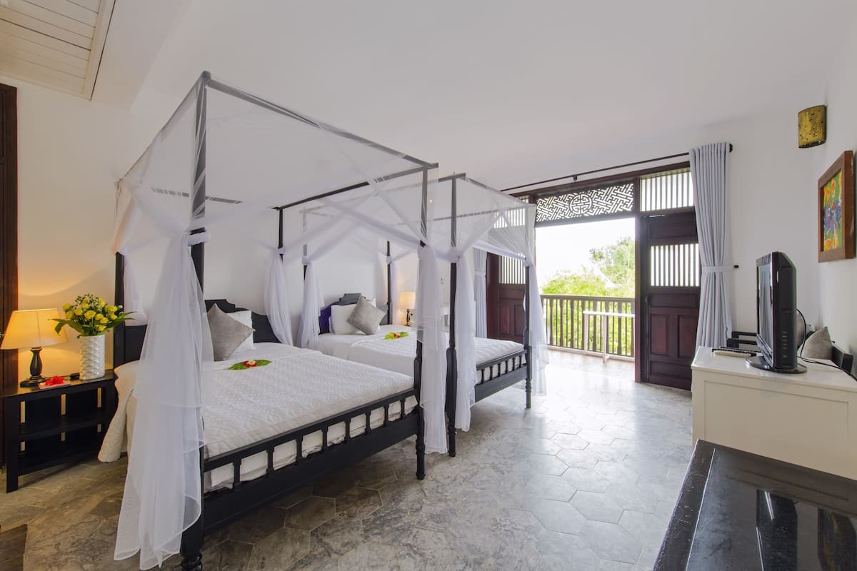 Habitación Grand, vista al jardín | 1 habitación, ropa de cama de alta calidad y camas con efecto memoria