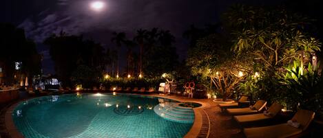 Outdoor pool, pool umbrellas, pool loungers