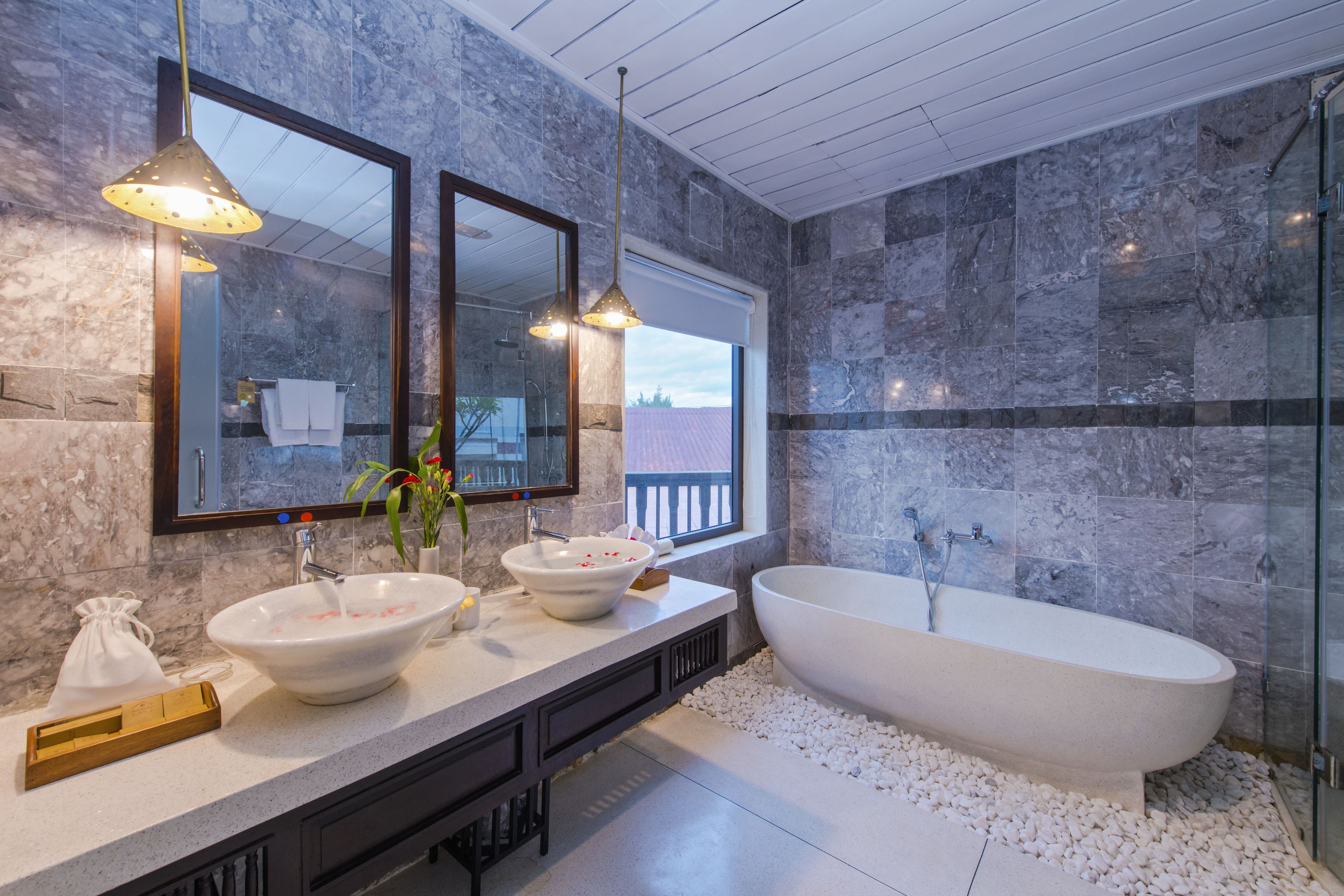 separate bathtub and shower, free toiletries, hair dryer, bathrobes